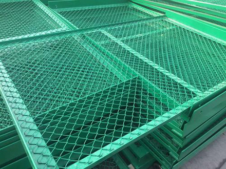 勾花護欄網(wǎng)